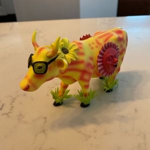 Here comes the sun: cow parade